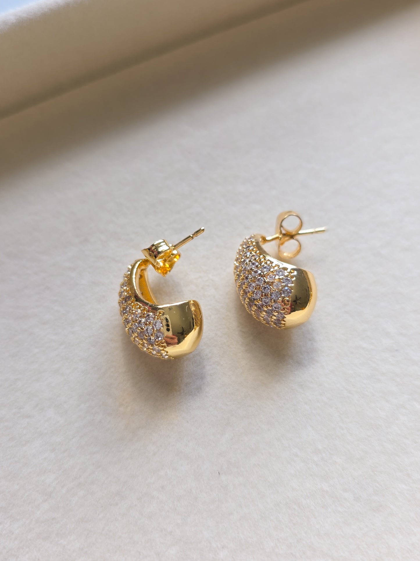 teardrop earrings
