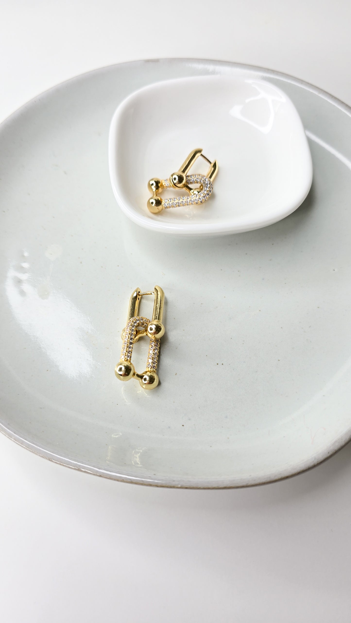 U shape earrings