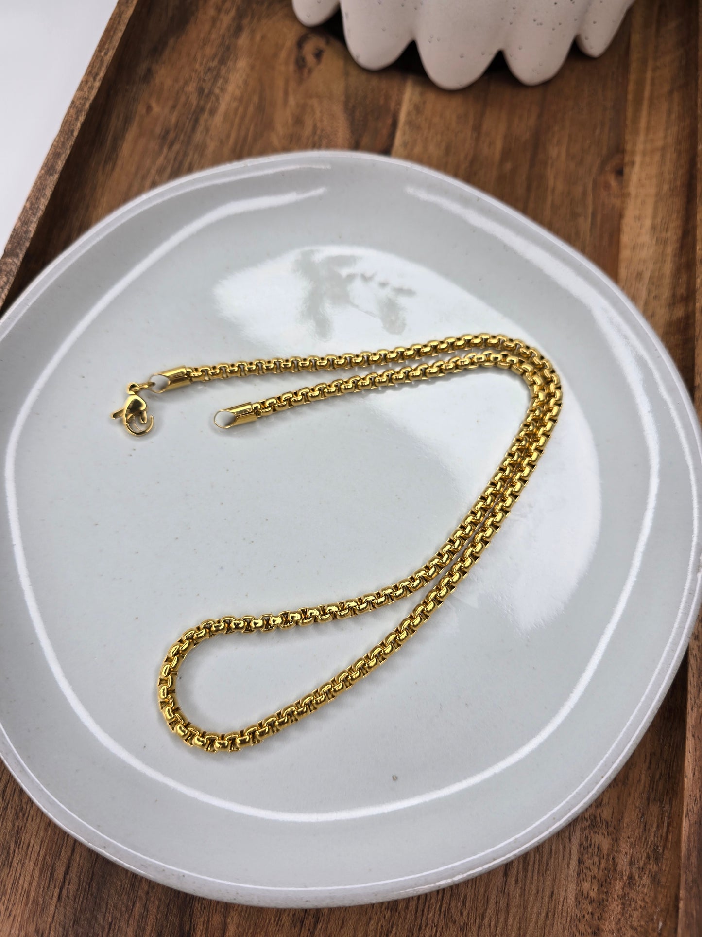 Box chain necklace