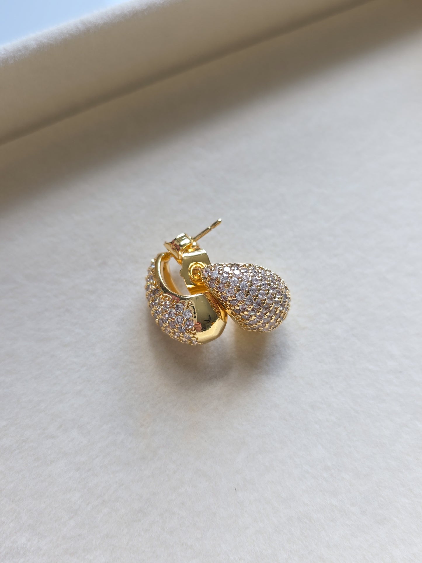 teardrop earrings