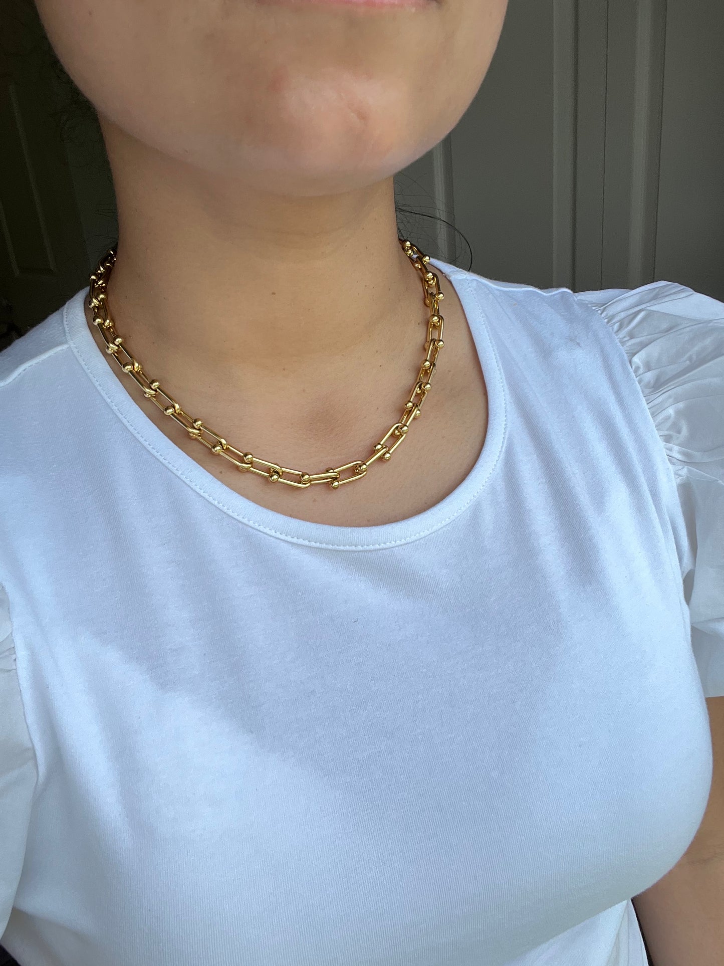 U shape necklace