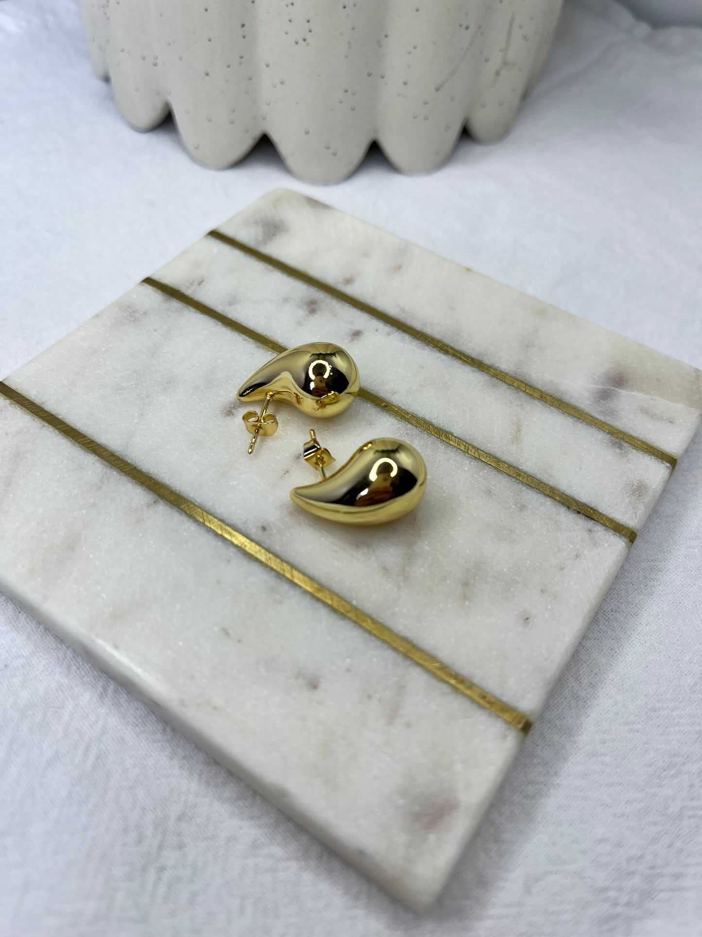 teardrop earrings