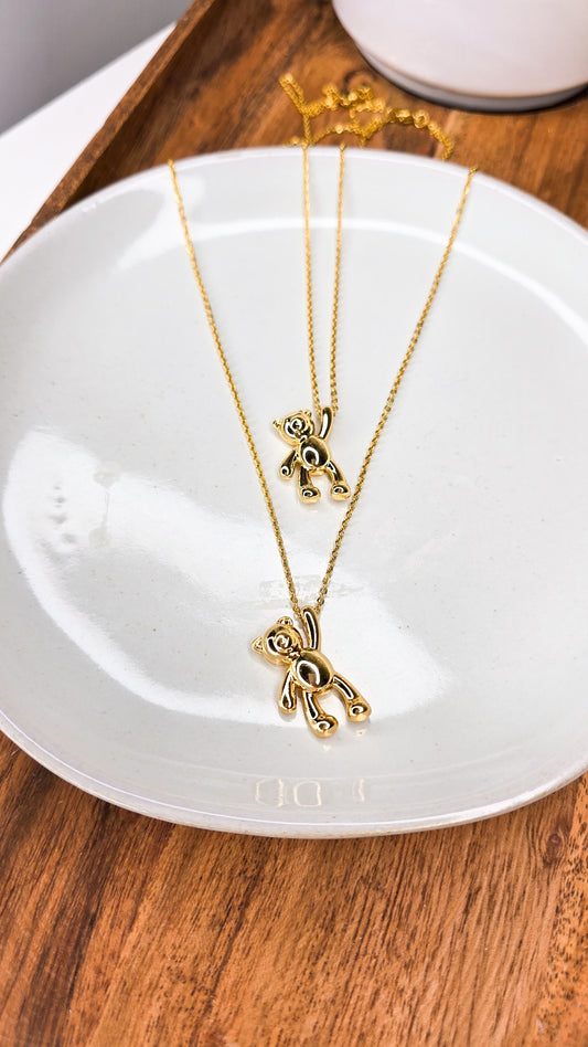 Teddy bear necklace